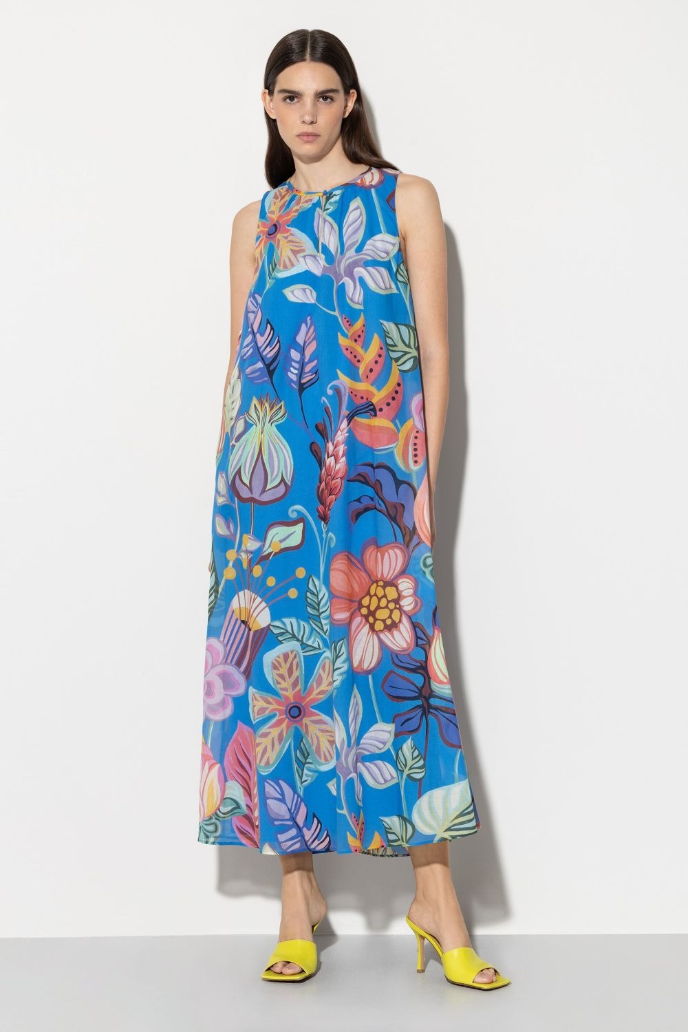 Luisa-Cerano-Slipdress-mit-Carib