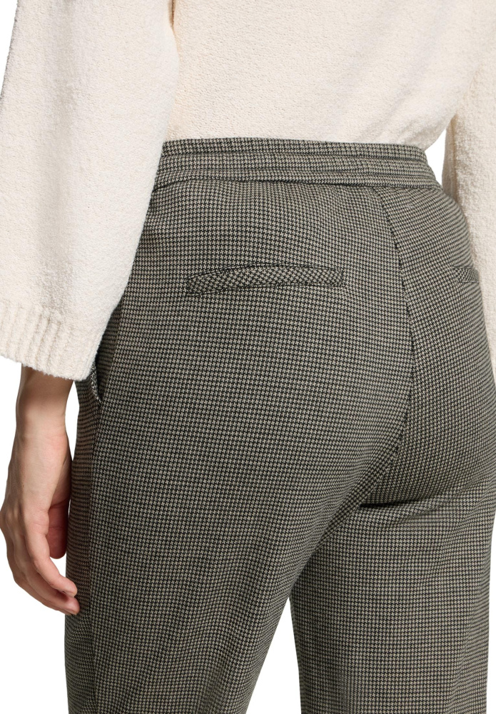 БРЮКИ BETTY&CO клетчатые с зауженным силуэтом